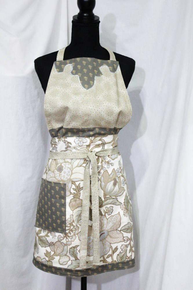 mae west full length apron front